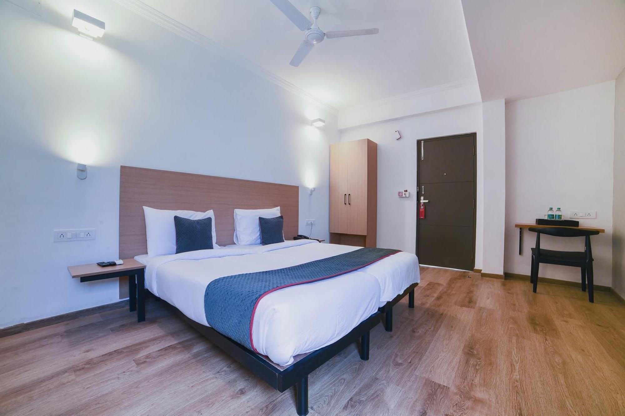 OYO Townhouse 142 Vadapalani Chennai Exterior foto